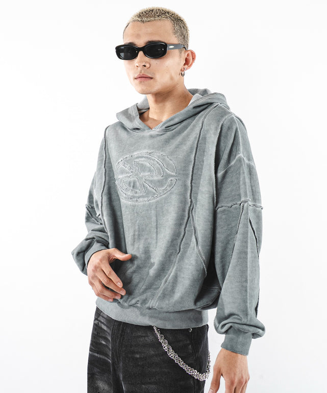 グレー モデル：180cm L着用