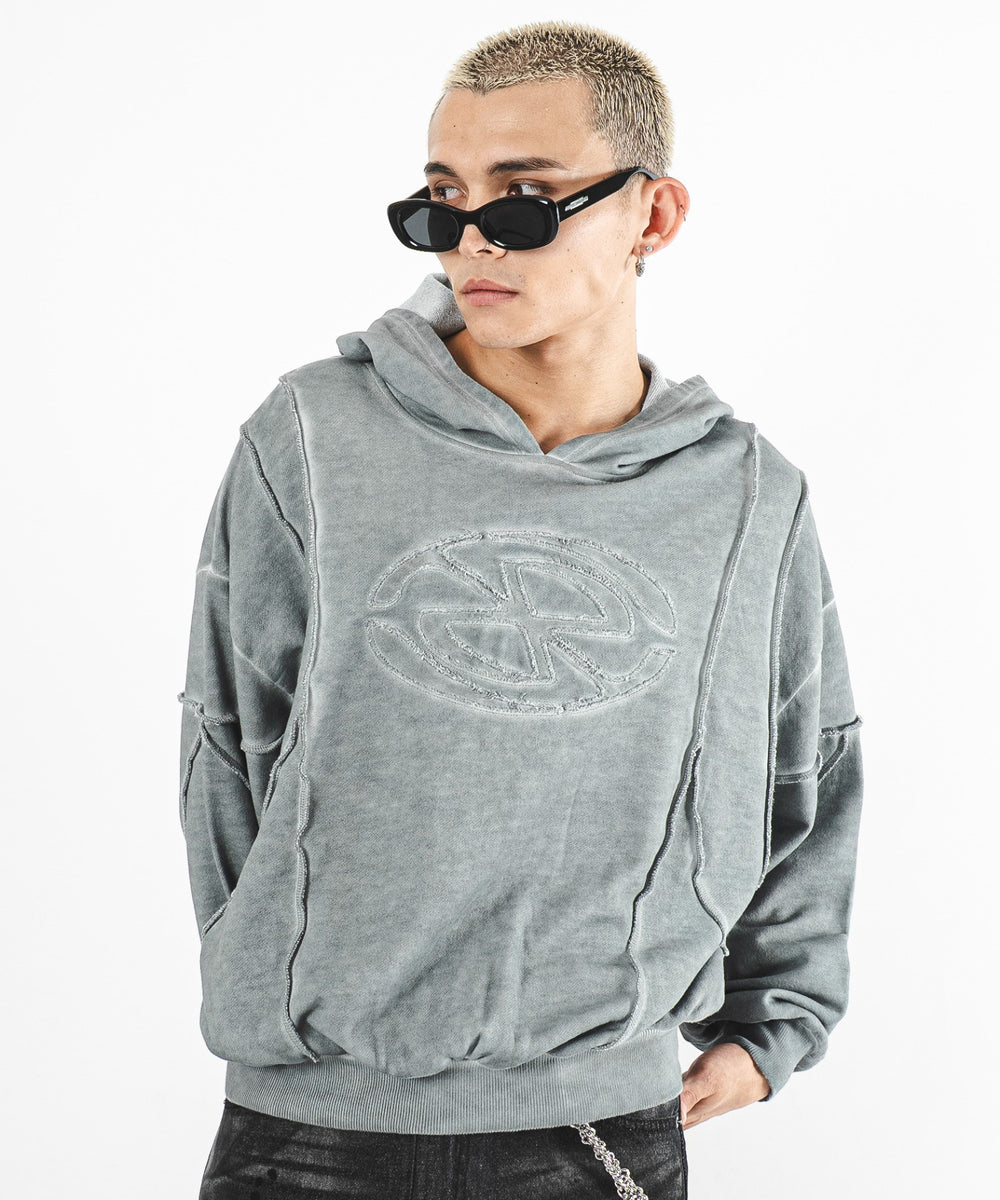 グレー モデル：180cm L着用