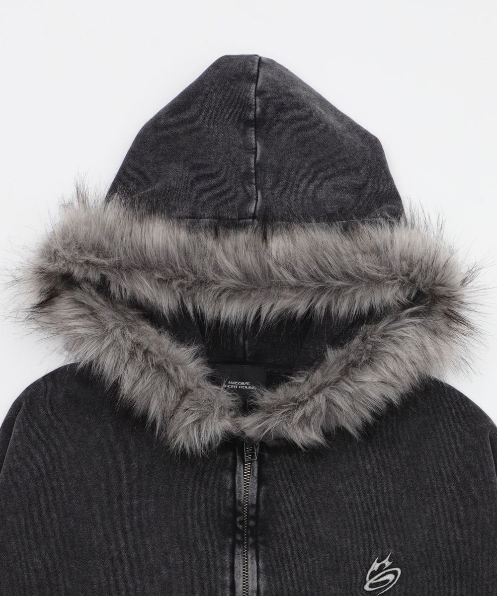 MA55IVE　ファーグラフィックZIPパーカー