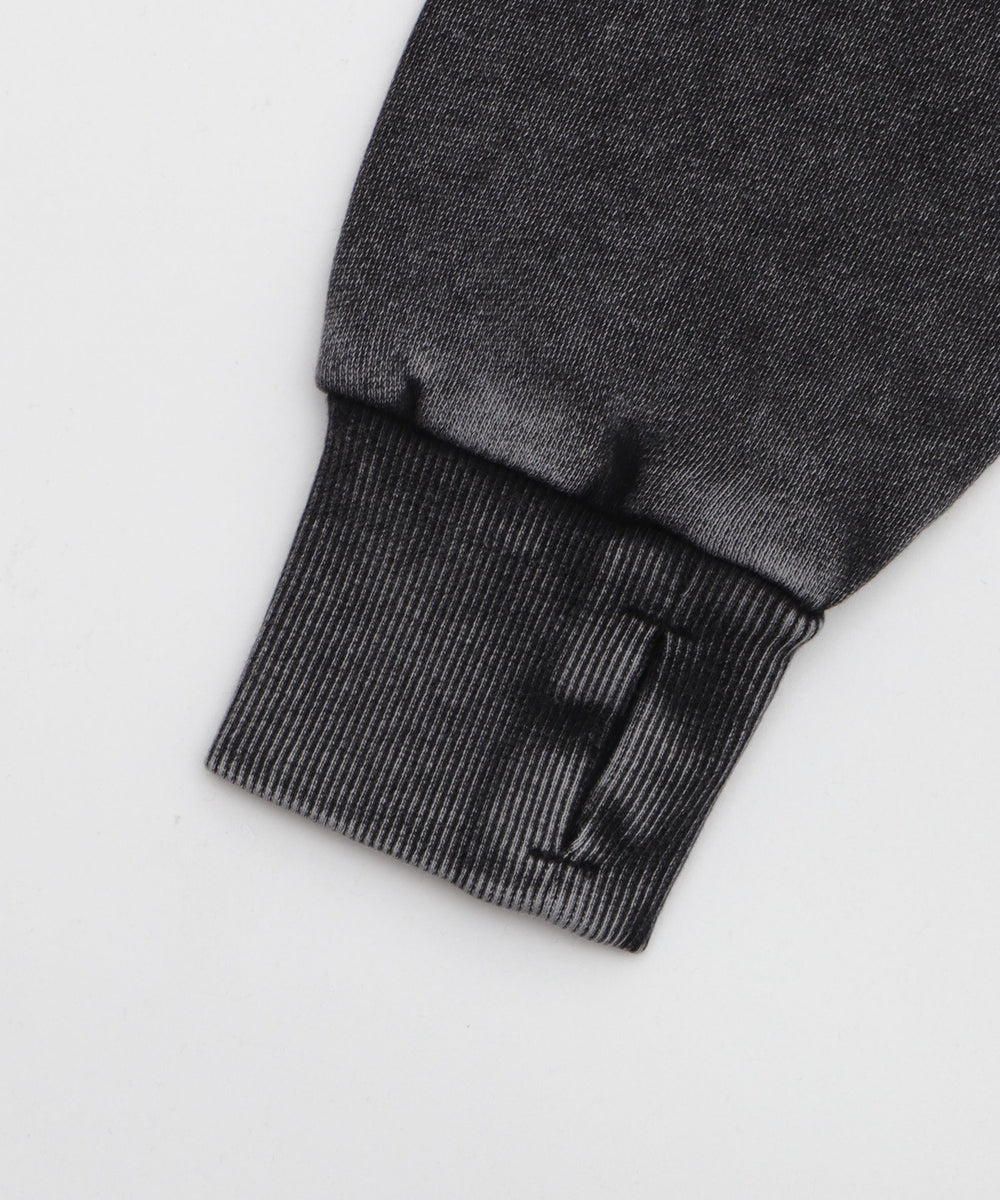 MA55IVE　ファーグラフィックZIPパーカー