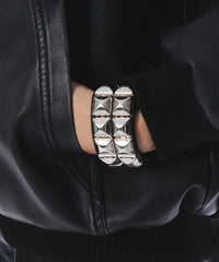 Mダブルピラミッドスタッズブレス