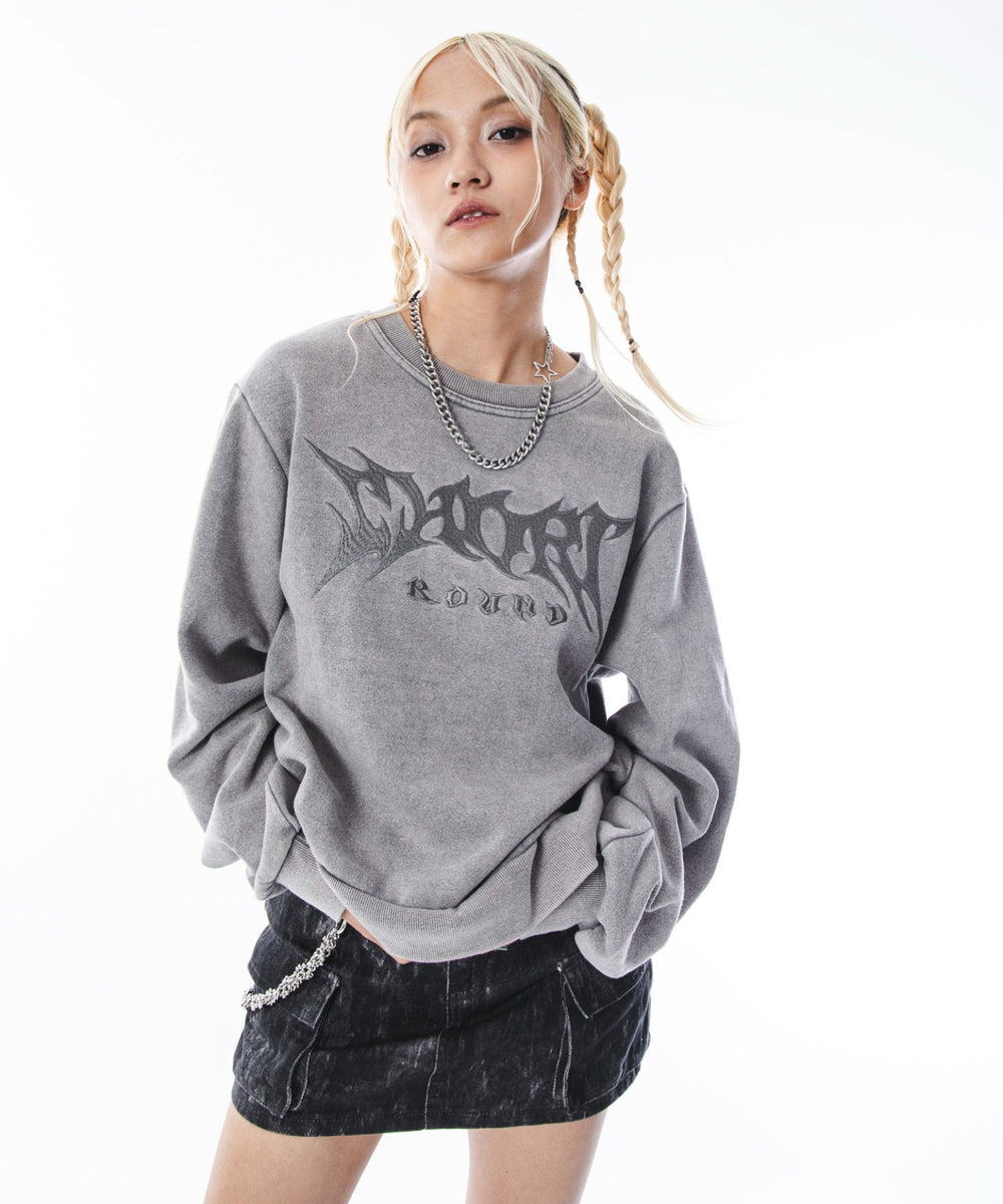 グレー　モデル：172cm L着用