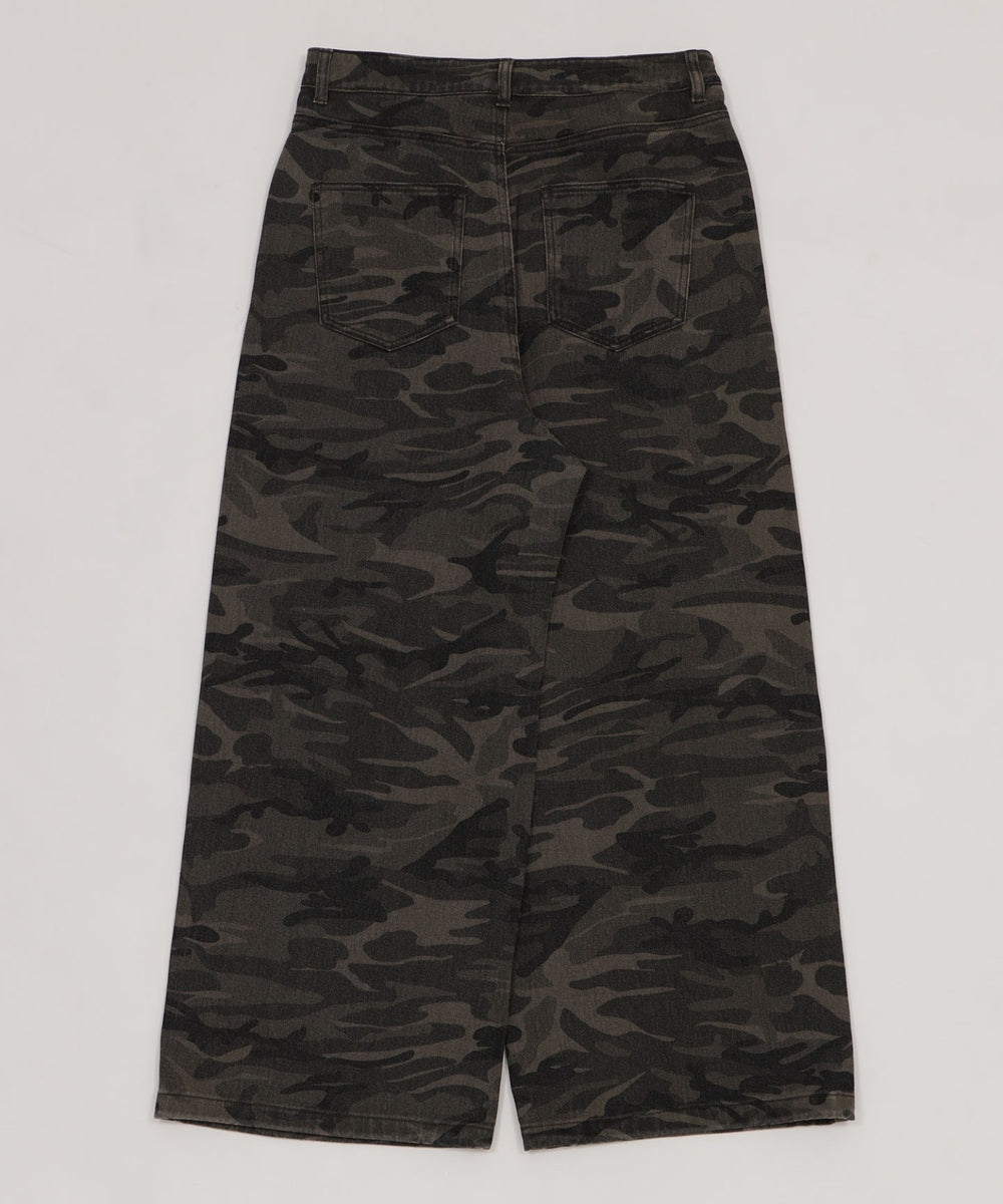 パラシュートカモフラパンツ