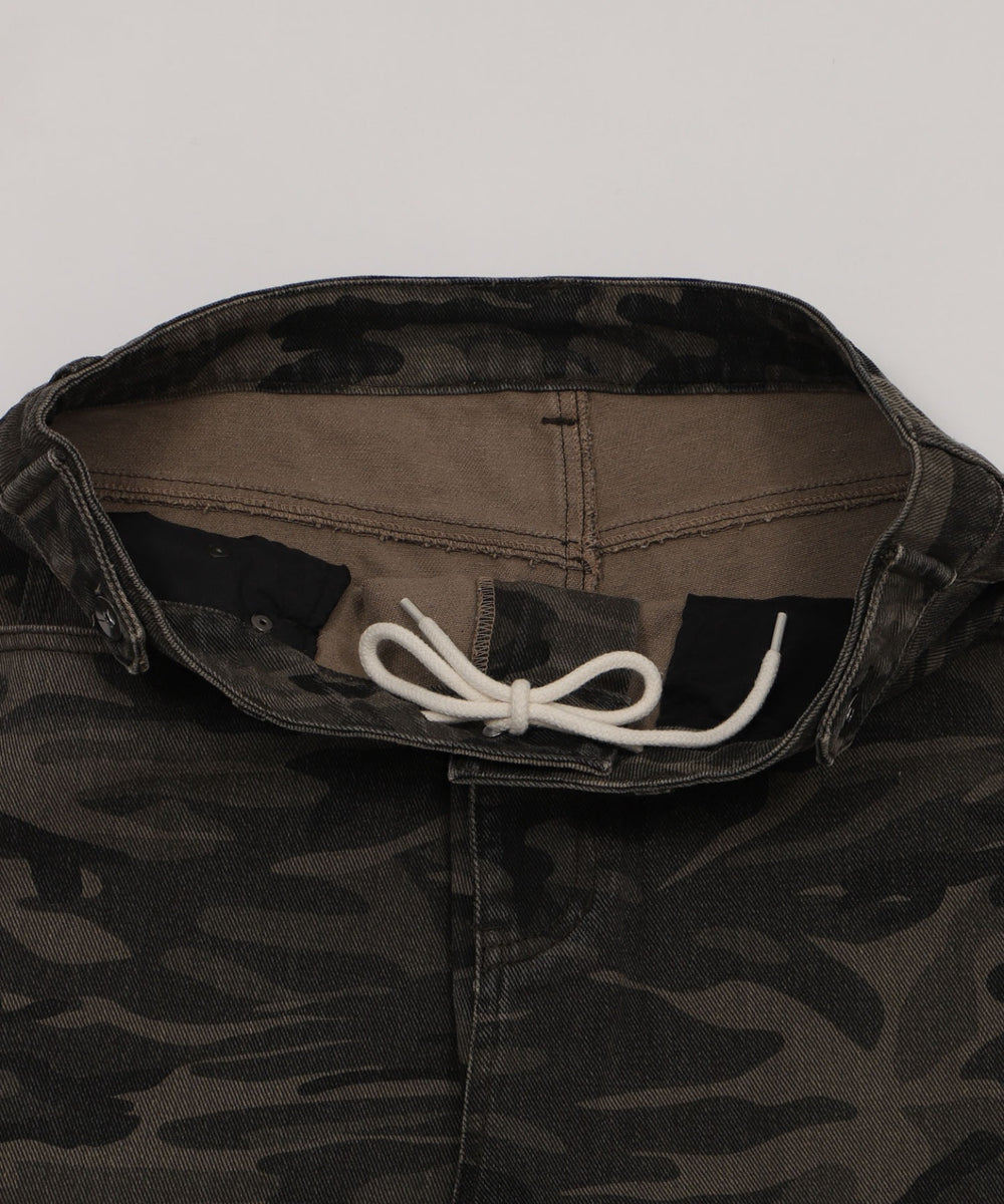 パラシュートカモフラパンツ