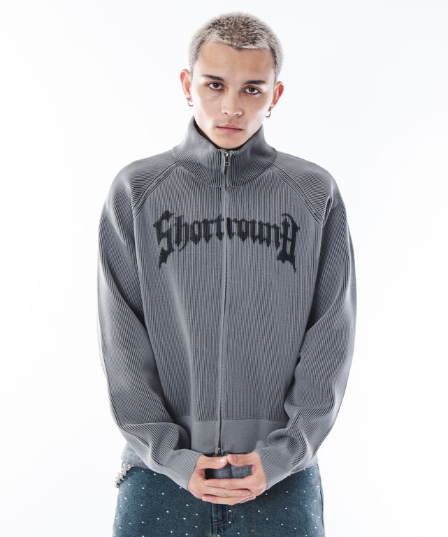 グレー モデル：180cm L着用