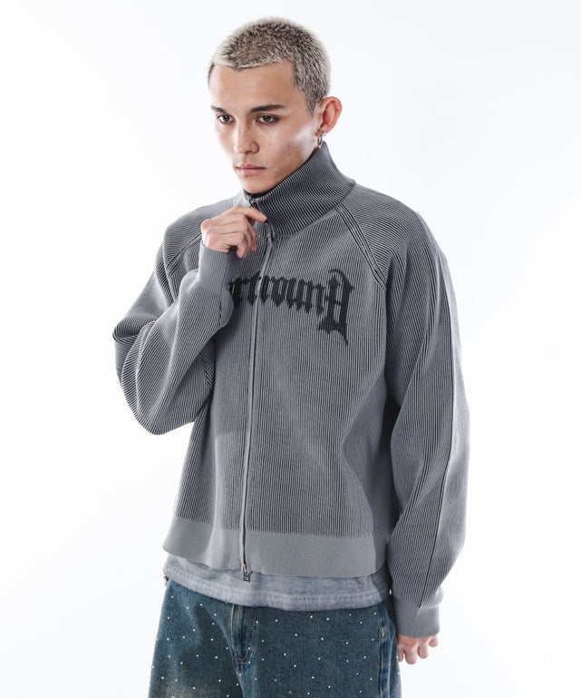 グレー モデル：180cm L着用