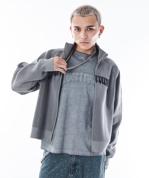 グレー モデル：180cm L着用