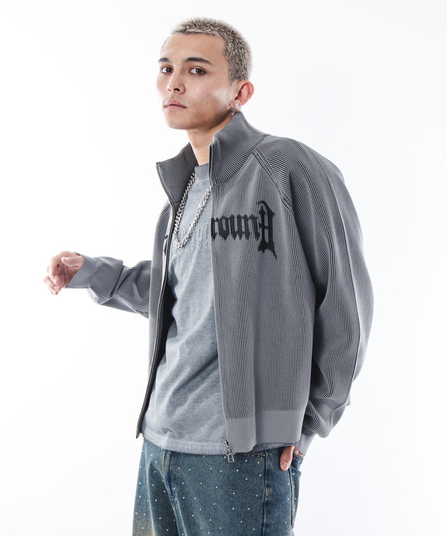 グレー モデル：180cm L着用