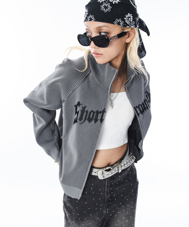 グレー モデル：172cm M着用