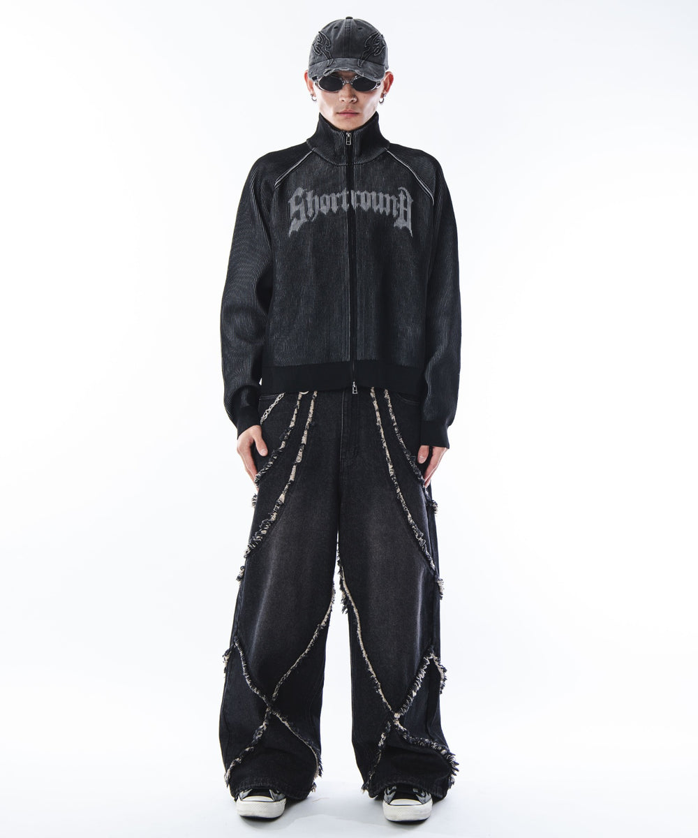 ブラック モデル：180cm L着用