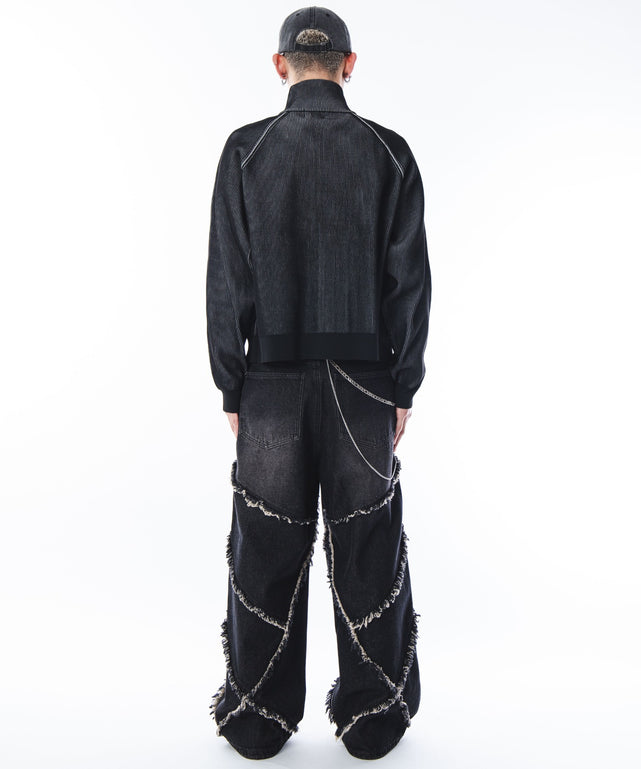 ブラック モデル：180cm L着用