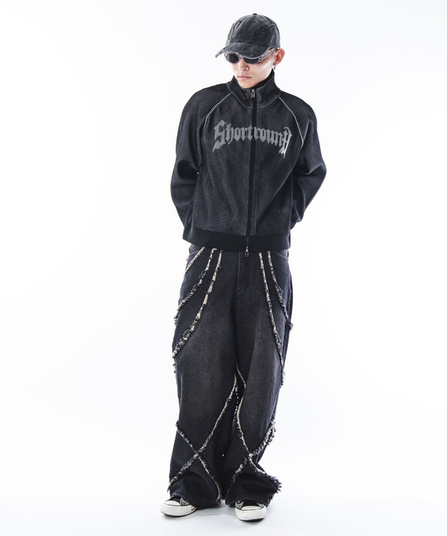 ブラック モデル：180cm L着用