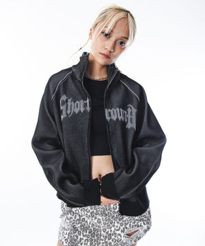 ブラック モデル：172cm M着用