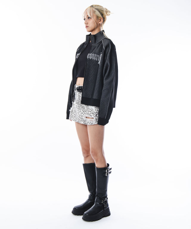 ブラック モデル：172cm M着用