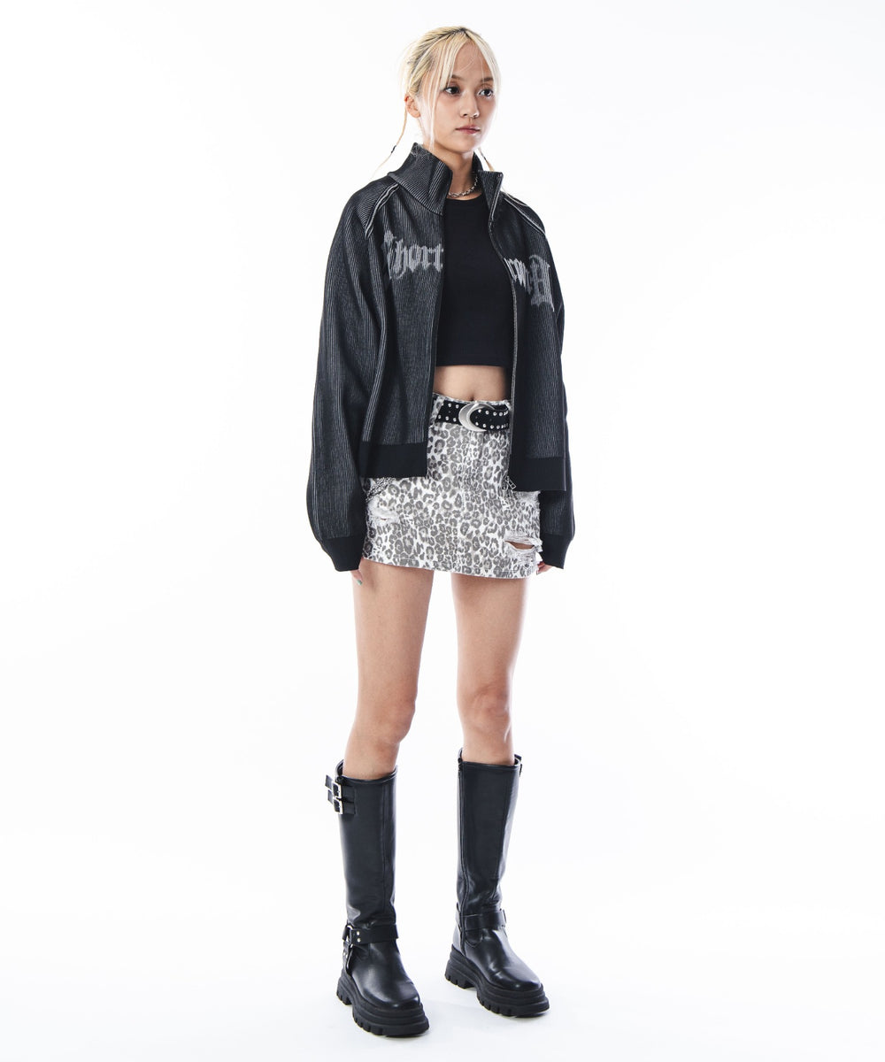 ブラック モデル：172cm M着用