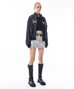 ブラック モデル：172cm M着用