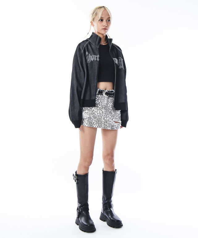 ブラック モデル：172cm M着用