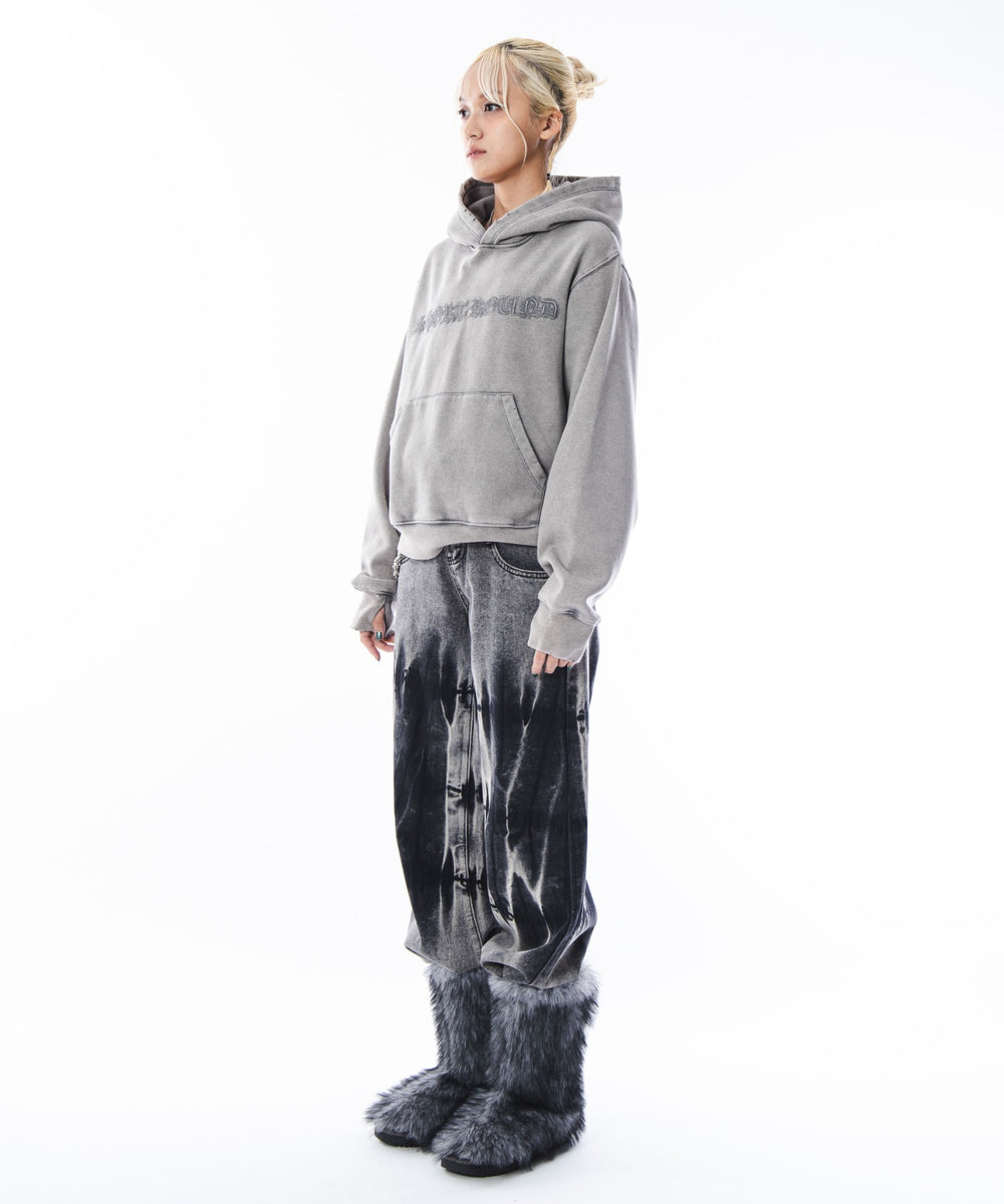 グレー モデル：172cm M着用