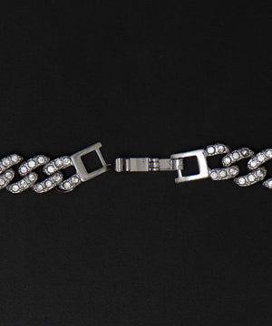 Mモチーフラインストーンネックレス