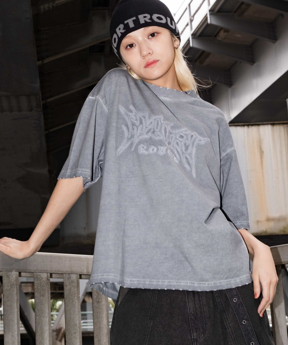 グレー モデル：172cm M着用