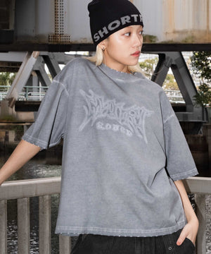 グレー モデル：172cm M着用