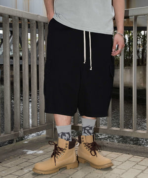 ブラック モデル：178cm L着用