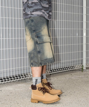 デニム淡加工 モデル：178cm L着用