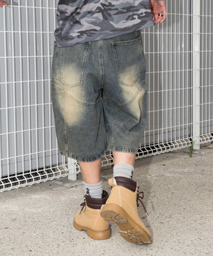 デニム淡加工 モデル：178cm L着用