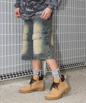 デニム淡加工 モデル：178cm L着用