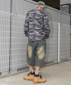 デニム淡加工 モデル：178cm L着用