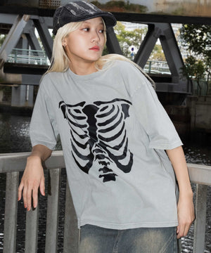 グレー モデル：172cm M着用