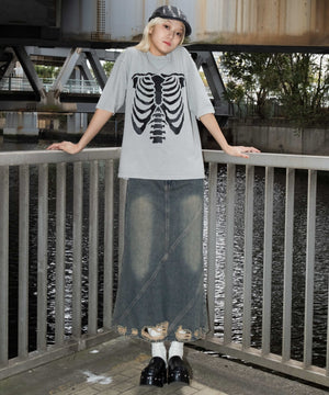 グレー モデル：172cm M着用