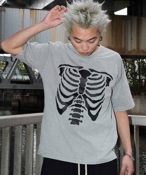 グレー モデル：178cm L着用