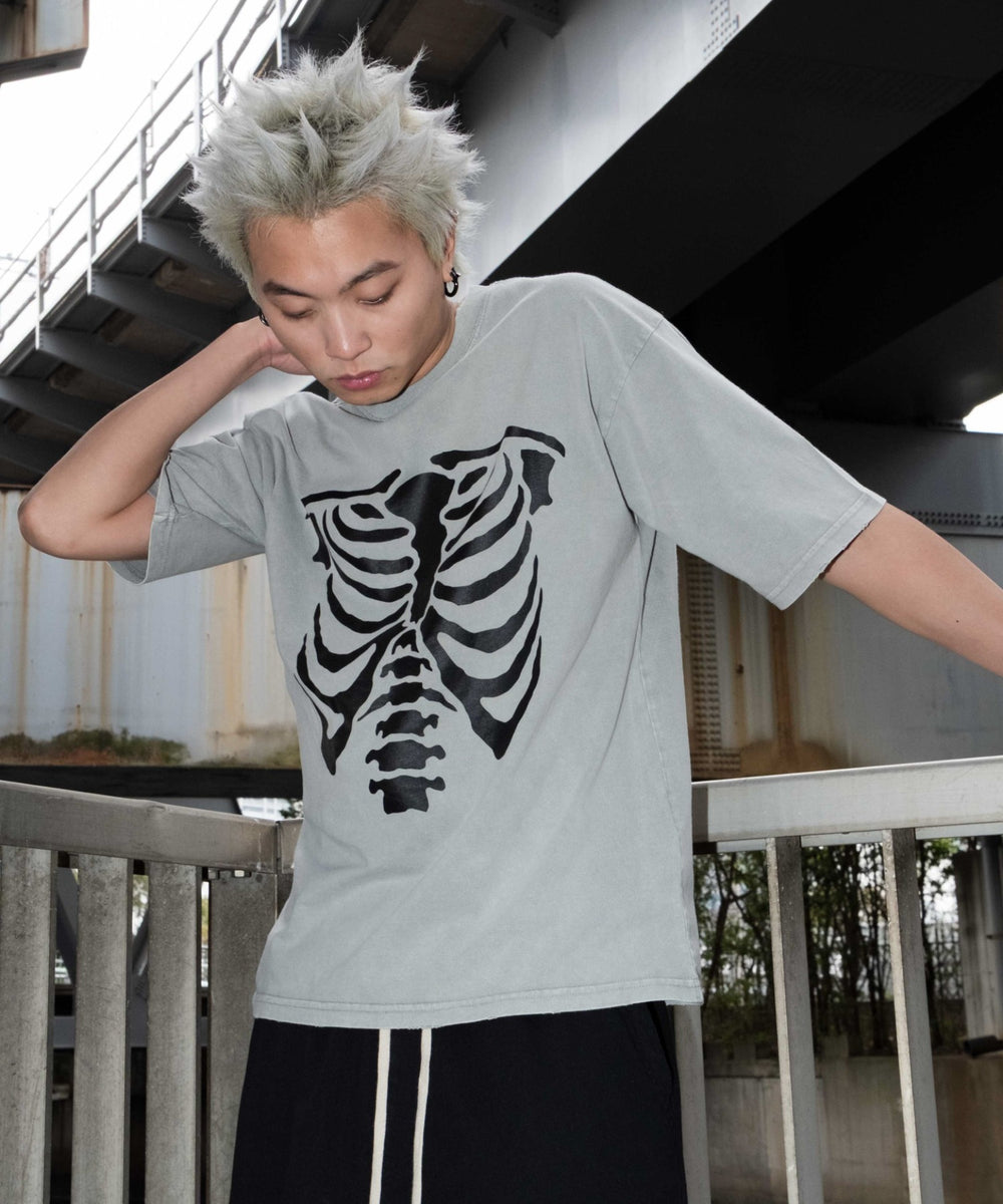 グレー モデル：178cm L着用