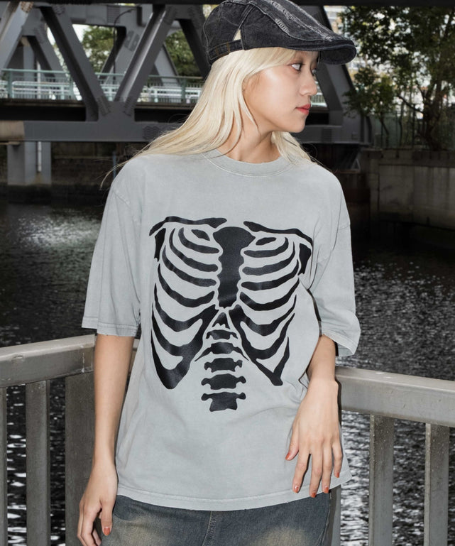 グレー モデル：172cm M着用