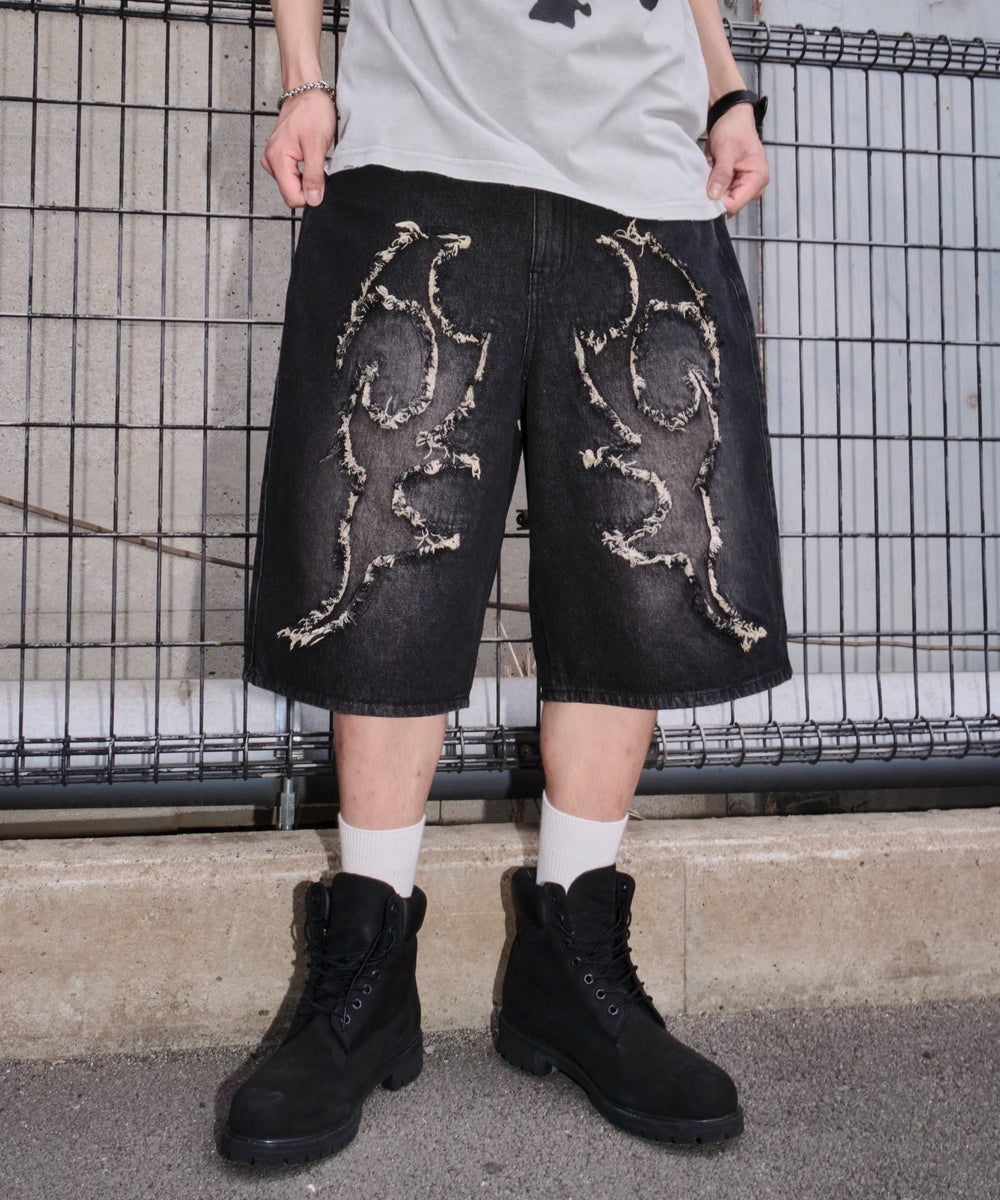 柄2 モデル：178cm L着用