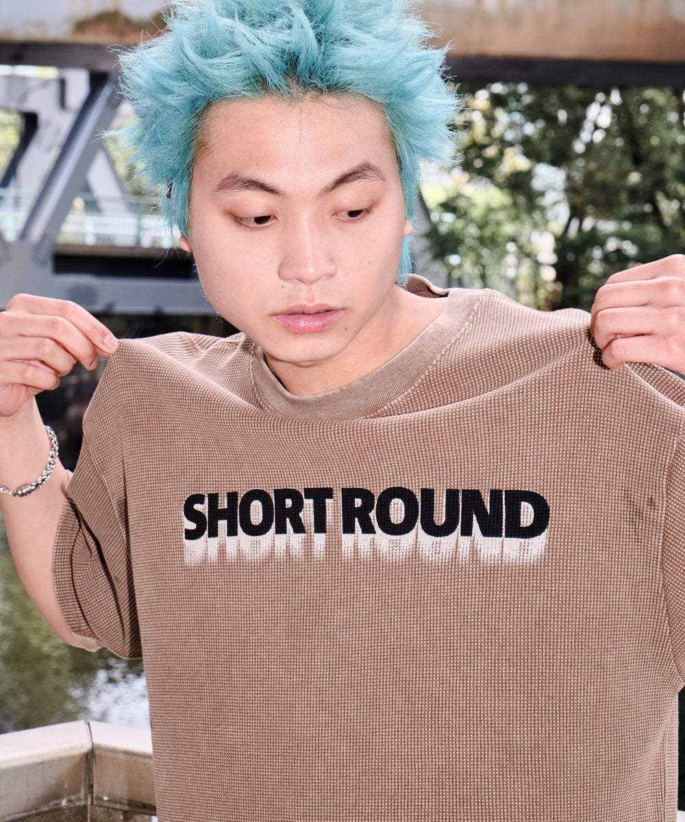 ブラウン モデル：178cm L着用