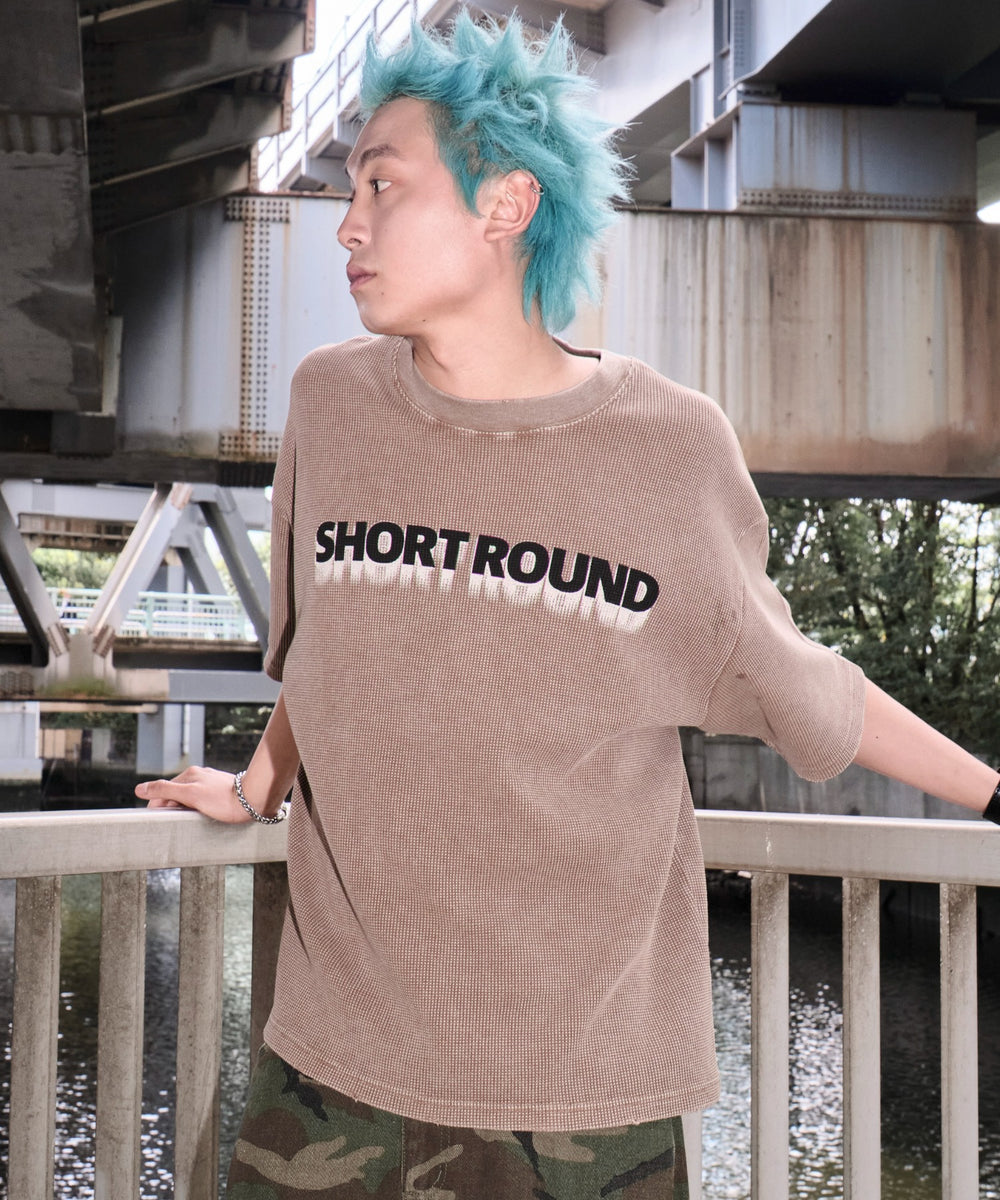 ブラウン モデル：178cm L着用