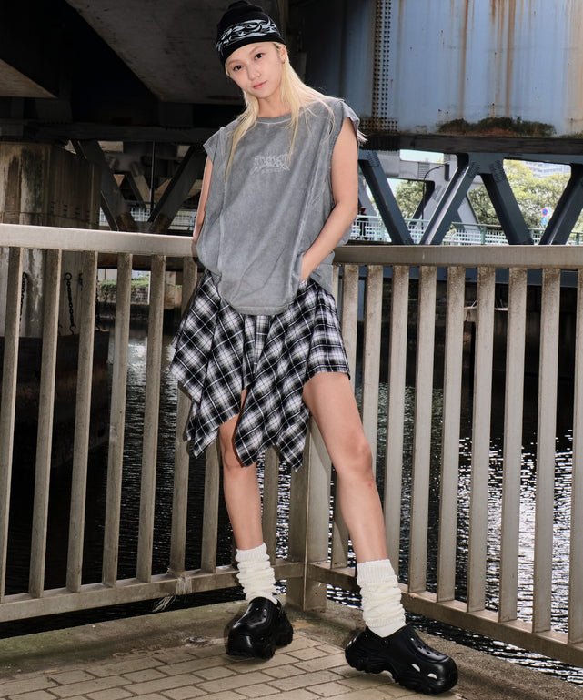 グレー モデル：172cm L着用