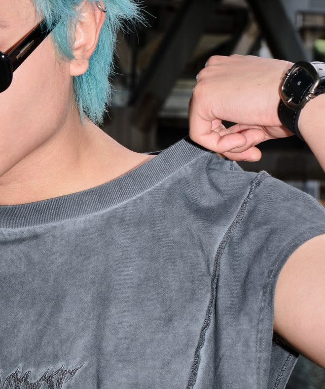 コールドダイスウィッチングロゴノースリーブ