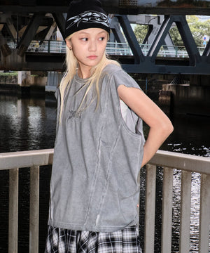 グレー モデル：172cm L着用