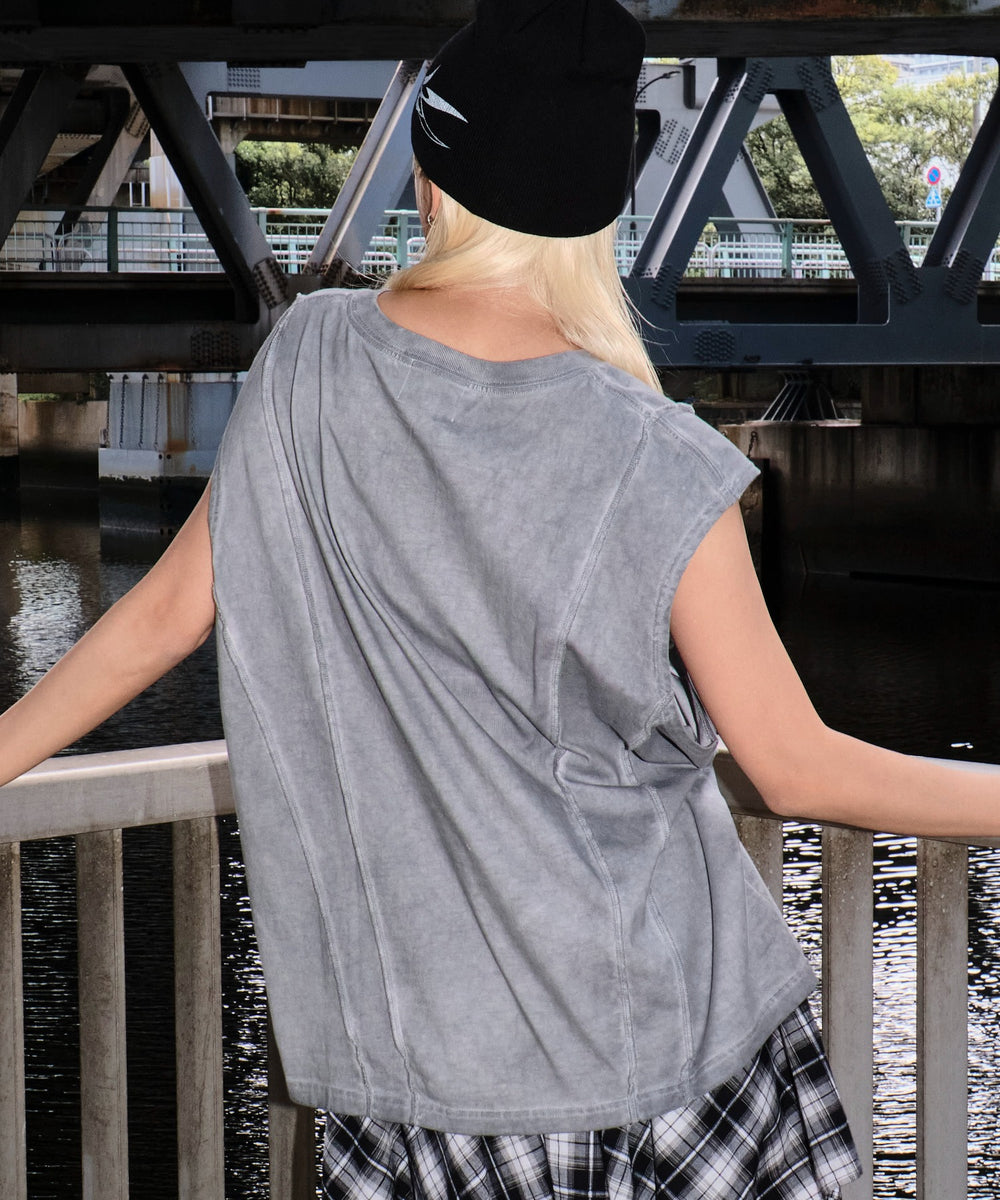 グレー モデル：172cm L着用