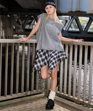 グレー モデル：172cm L着用