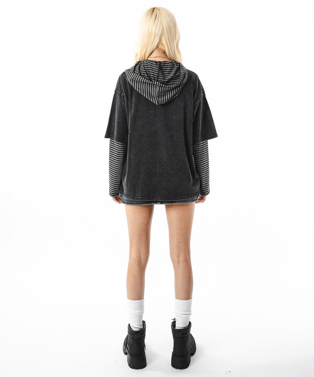 スミクロ モデル：172cm L着用