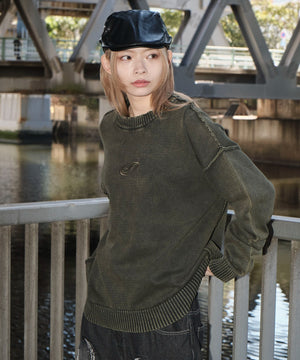 カーキ　モデル:169cm M着用