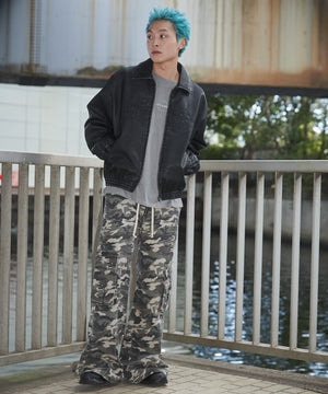 ブラック モデル：178cm L着用