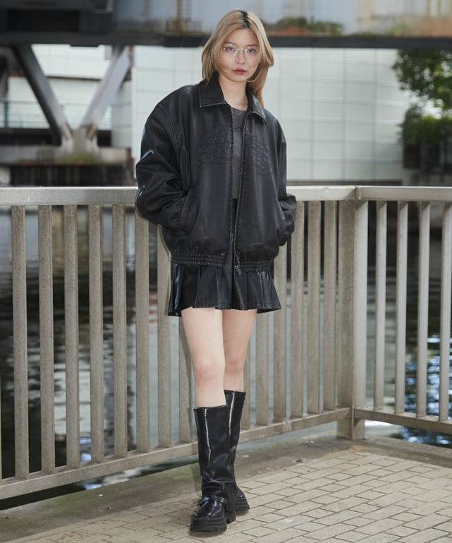 ブラック モデル：169cm L着用