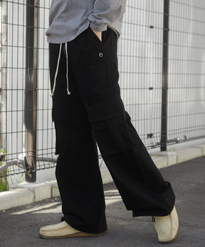 ブラック モデル：178cm L着用