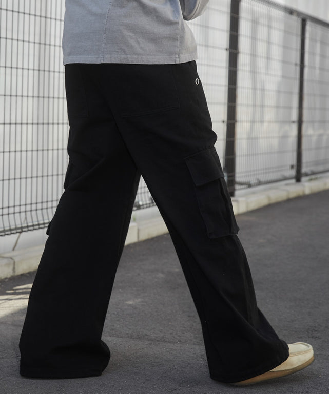 ブラック モデル：178cm L着用