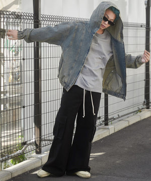 ブラック モデル：178cm L着用